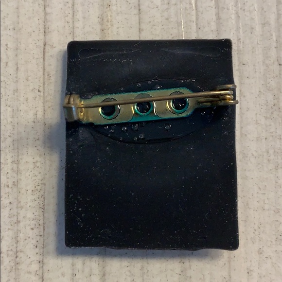 Handmade Angel Pin - Picture 2 of 4